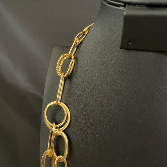 Gold Circles Necklace - Picture 8 of 9